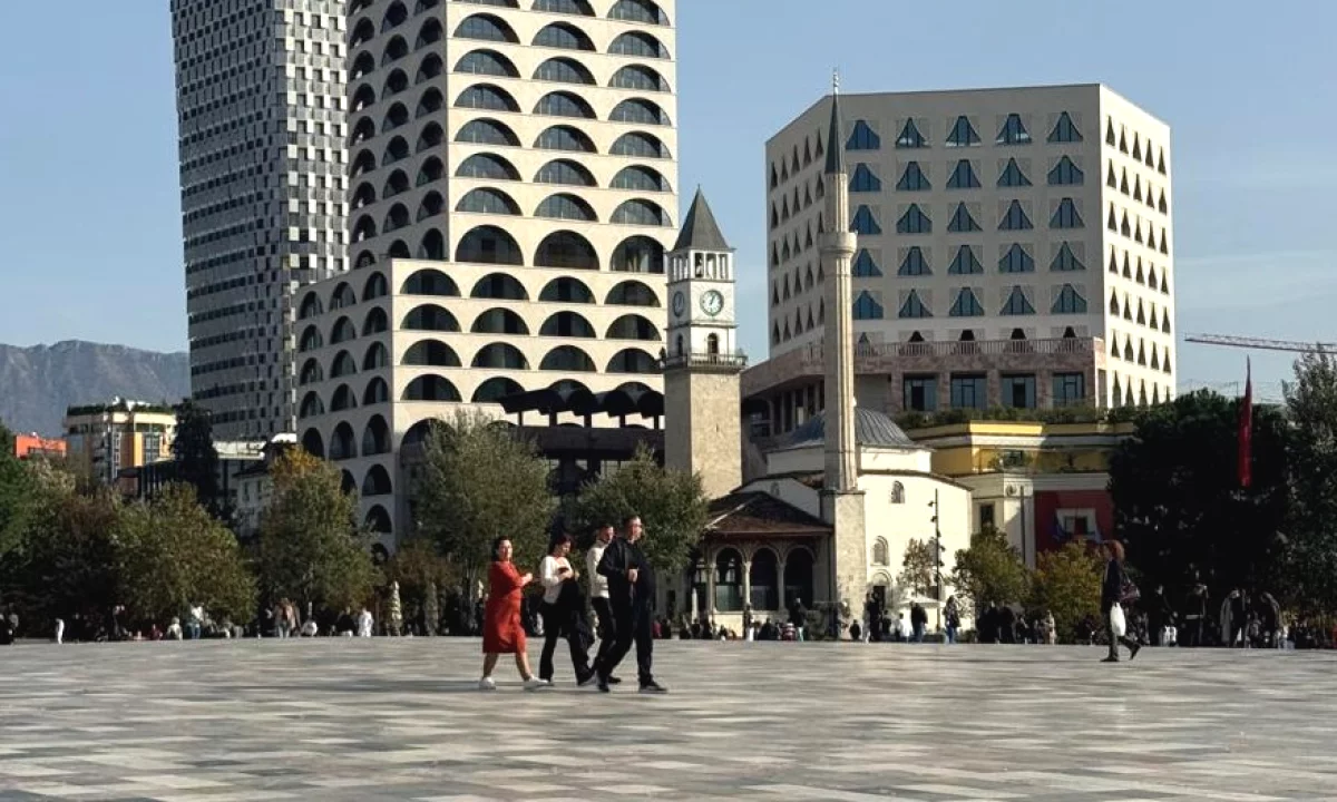 🏢 Shitet Dyqan prane Shopping Center Toptani 🔥