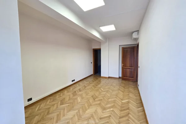 🏢 Jepet Ambient per Zyra me Qira – Torre Drin