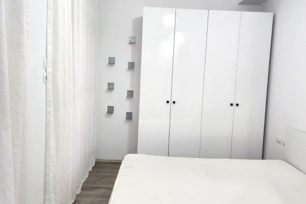 Shtepi ne shitje Apartament ne Tirane, 1+1, Mobilimi E mobiluar, Pagesa 84,000,000  Leke.