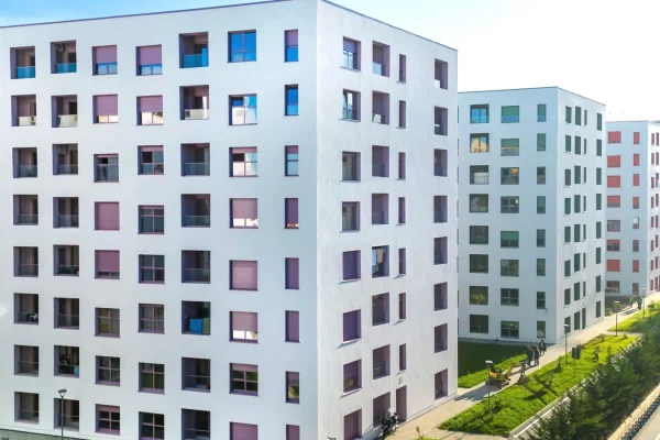 Shtepi ne shitje Apartament ne Tirane, 2+1, Mobilimi Pjeserisht e mobiluar, Pagesa 101,500  Euro.