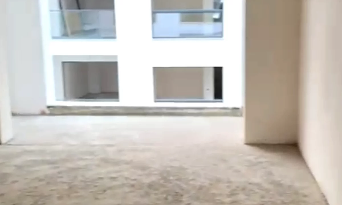 Shtepi ne shitje Apartament ne Durres, 2+1, Mobilimi Bosh, pa mobiluar, Pagesa 105,000,000  Leke.