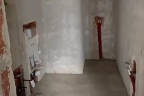 Shtepi ne shitje Apartament ne Durres, 2+1, Mobilimi Bosh, pa mobiluar, Pagesa 105,000,000  Leke.
