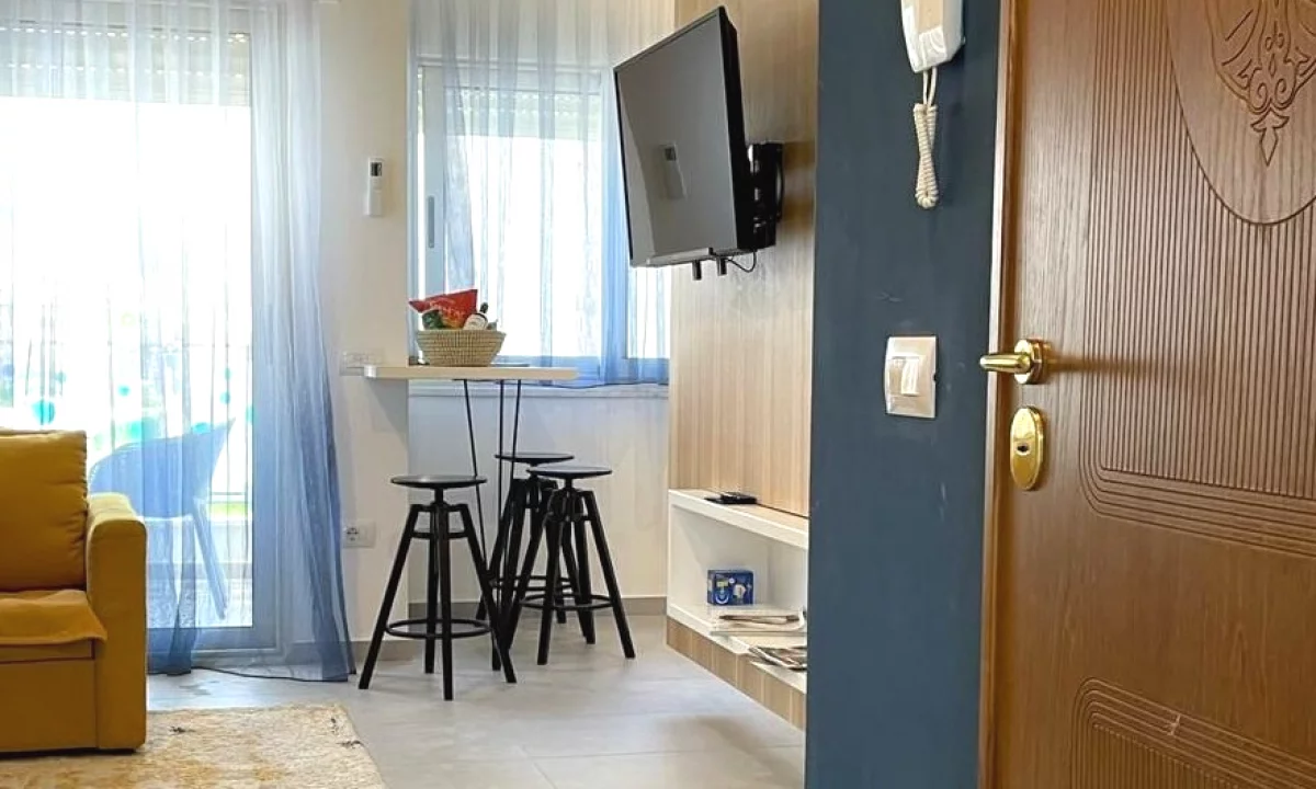 Shtepi ne shitje Apartament ne Durres, 2+1, Mobilimi E mobiluar, Pagesa 249,200  Euro.