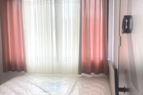 Shtepi ne shitje Apartament ne Durres, Garsoniere, Mobilimi E mobiluar, Pagesa 40,000  Euro.