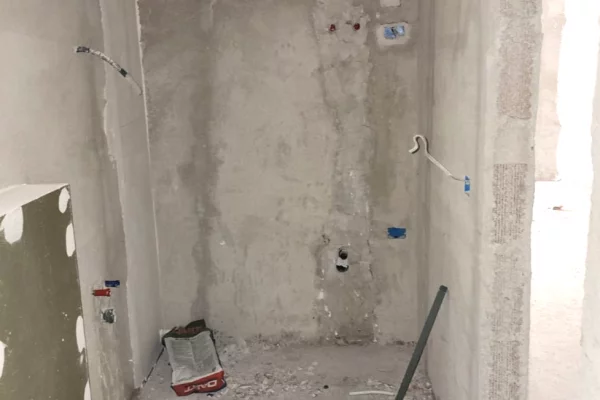 Shtepi ne shitje Apartament ne Tirane, 2+1, Mobilimi Bosh, pa mobiluar, Pagesa 230,000,000  Leke.
