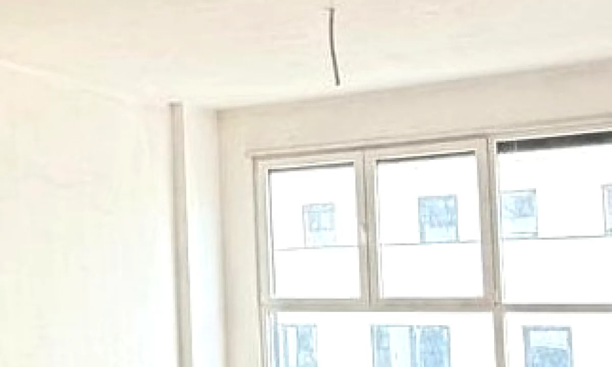 Shtepi ne shitje Apartament ne Tirane, 2+1, Mobilimi Bosh, pa mobiluar, Pagesa 214,000  Euro.