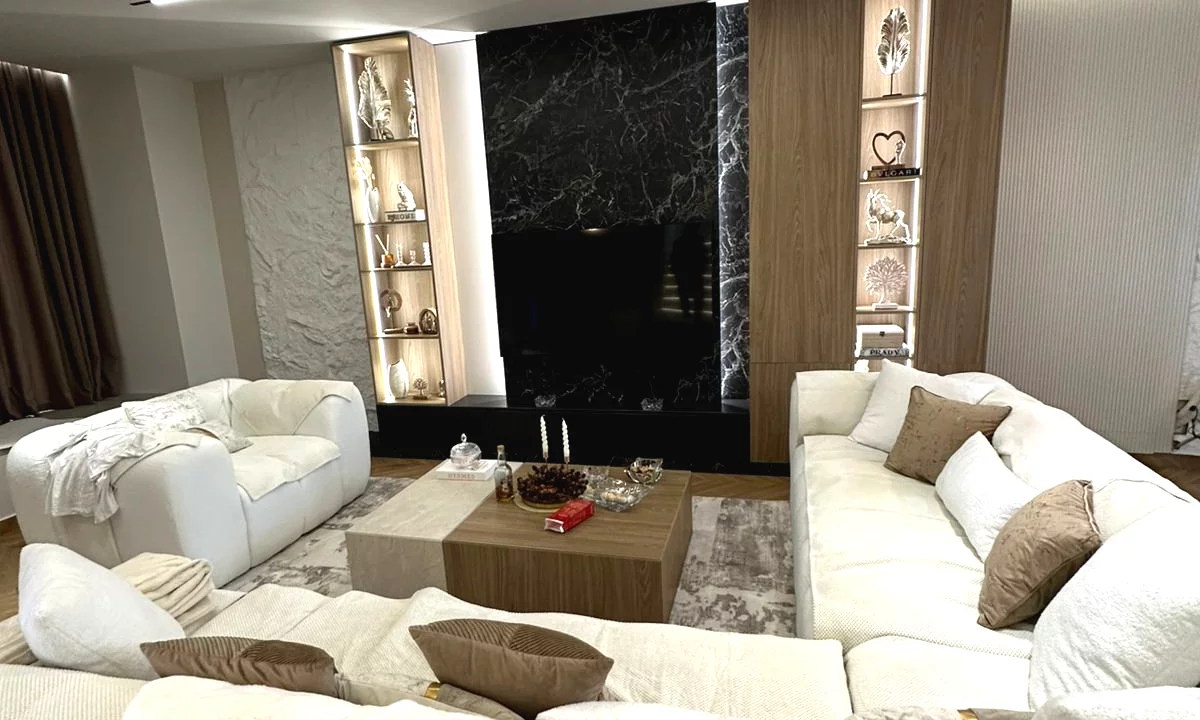 Shtepi me qera Vila Luksoze ne Tirane, 4+1, Mobilimi E mobiluar, Pagesa 2,800  Euro.