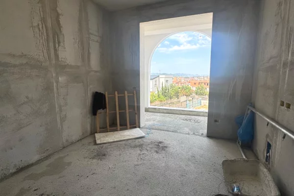 Apartment for sale in Tirana 2+1, Emty