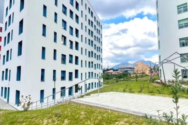 Shtepi ne shitje Apartament ne Tirane, 1+1, Mobilimi Bosh, pa mobiluar, Pagesa 88,015  Euro.