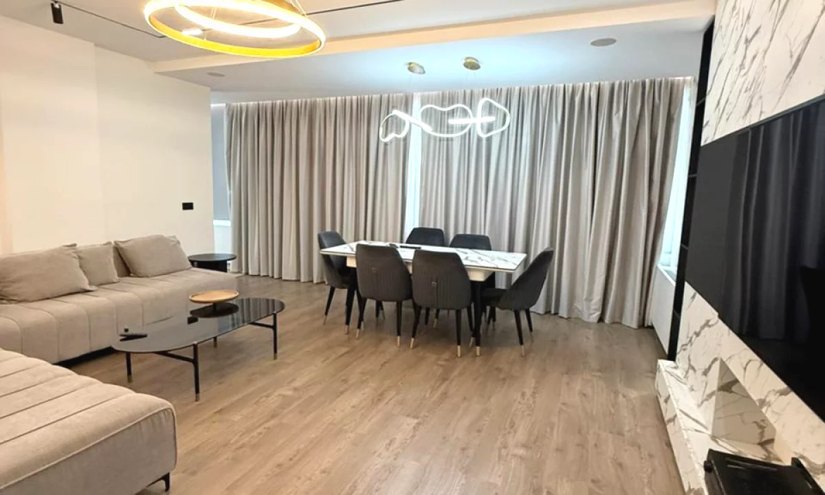 Shtepi me qera Apartament ne Tirane, 2+1, Mobilimi E mobiluar, Pagesa 1,350  Euro.