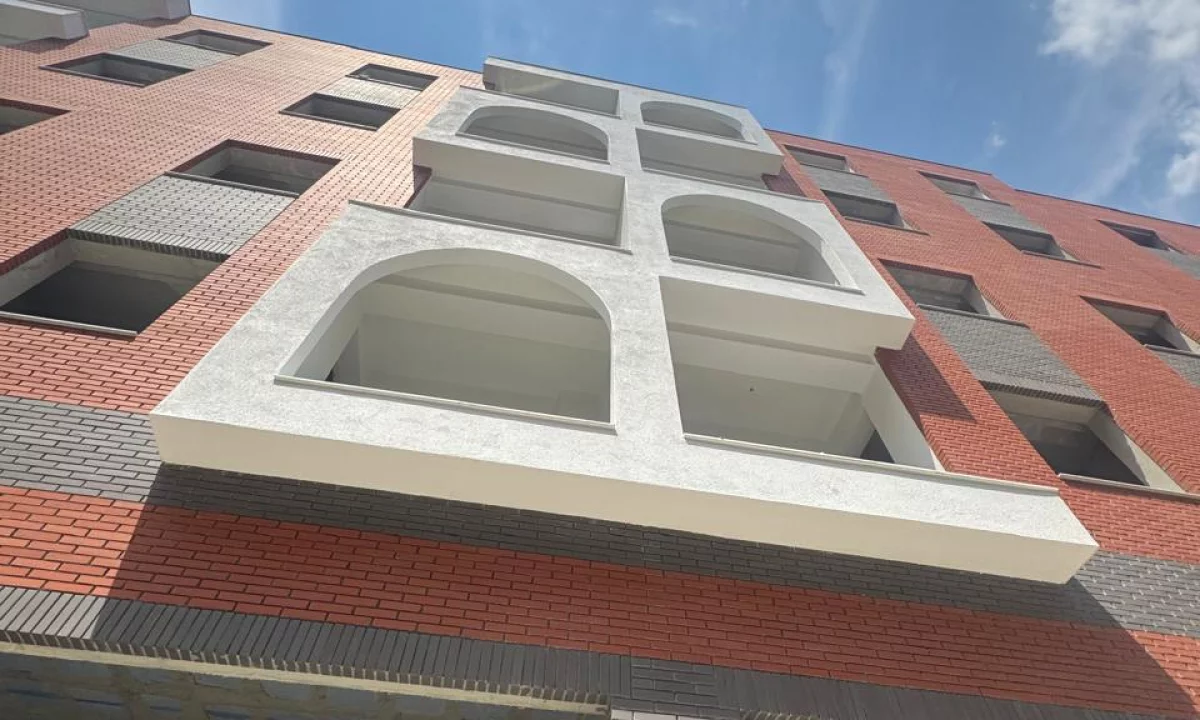 Shtepi ne shitje Apartament ne Tirane, 1+1, Mobilimi Bosh, pa mobiluar, Pagesa 58,710  Euro.