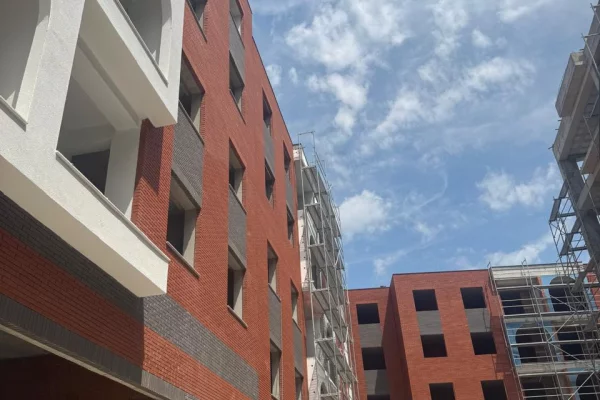 Shtepi ne shitje Apartament ne Tirane, 1+1, Mobilimi Bosh, pa mobiluar, Pagesa 58,710  Euro.