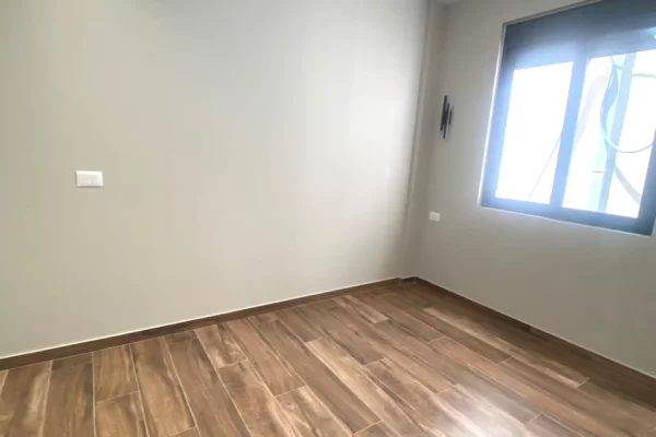 Ambient biznesi me qera 3+1 ne Tirane - 5,000 Euro