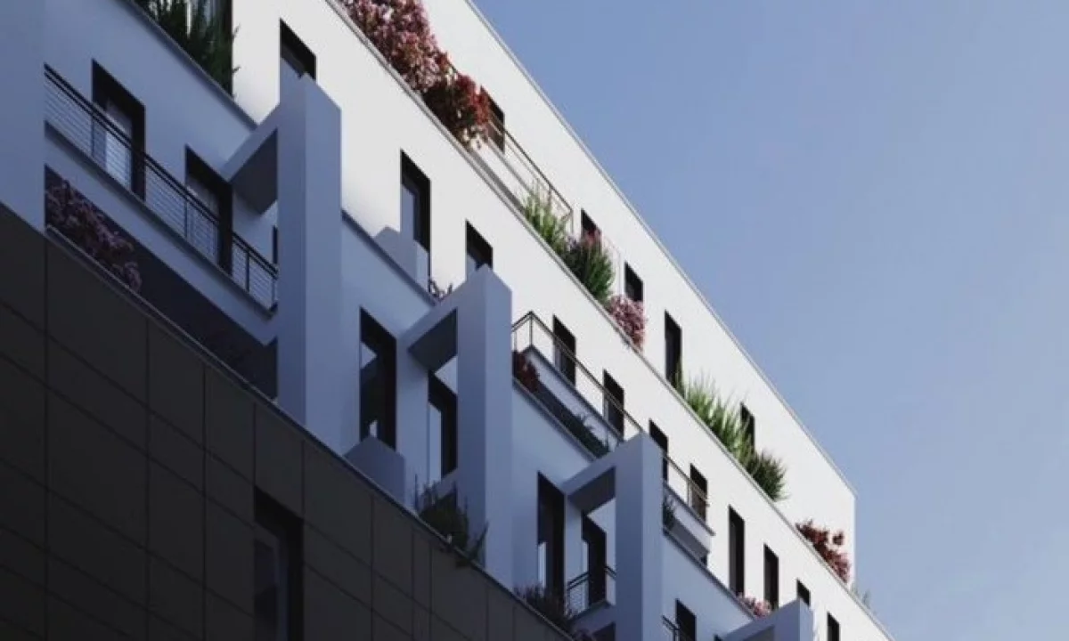 Shtepi ne shitje Apartament ne Tirane, 2+1, Mobilimi Bosh, pa mobiluar, Pagesa 240,000  Euro.