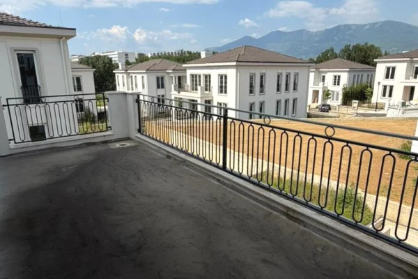 House for Sale 4+1 in Tirana - 1,270,000 Euro