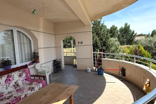 Shtepi ne shitje Vila Luksoze ne Tirane, 4+1, Mobilimi E mobiluar, Pagesa 280,000  Euro.