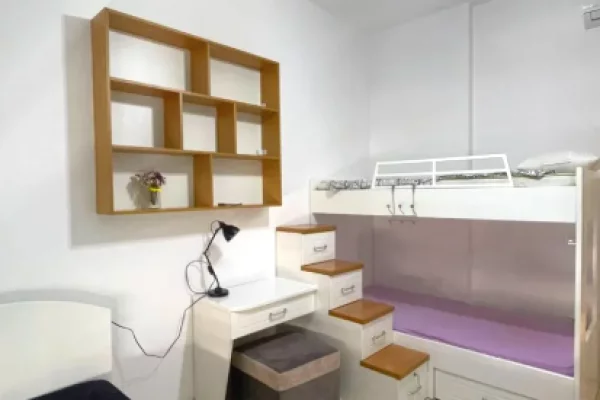 Shtepi me qera Apartament ne Tirane, 2+1, Mobilimi Bosh, pa mobiluar, Pagesa 120,000  Leke.