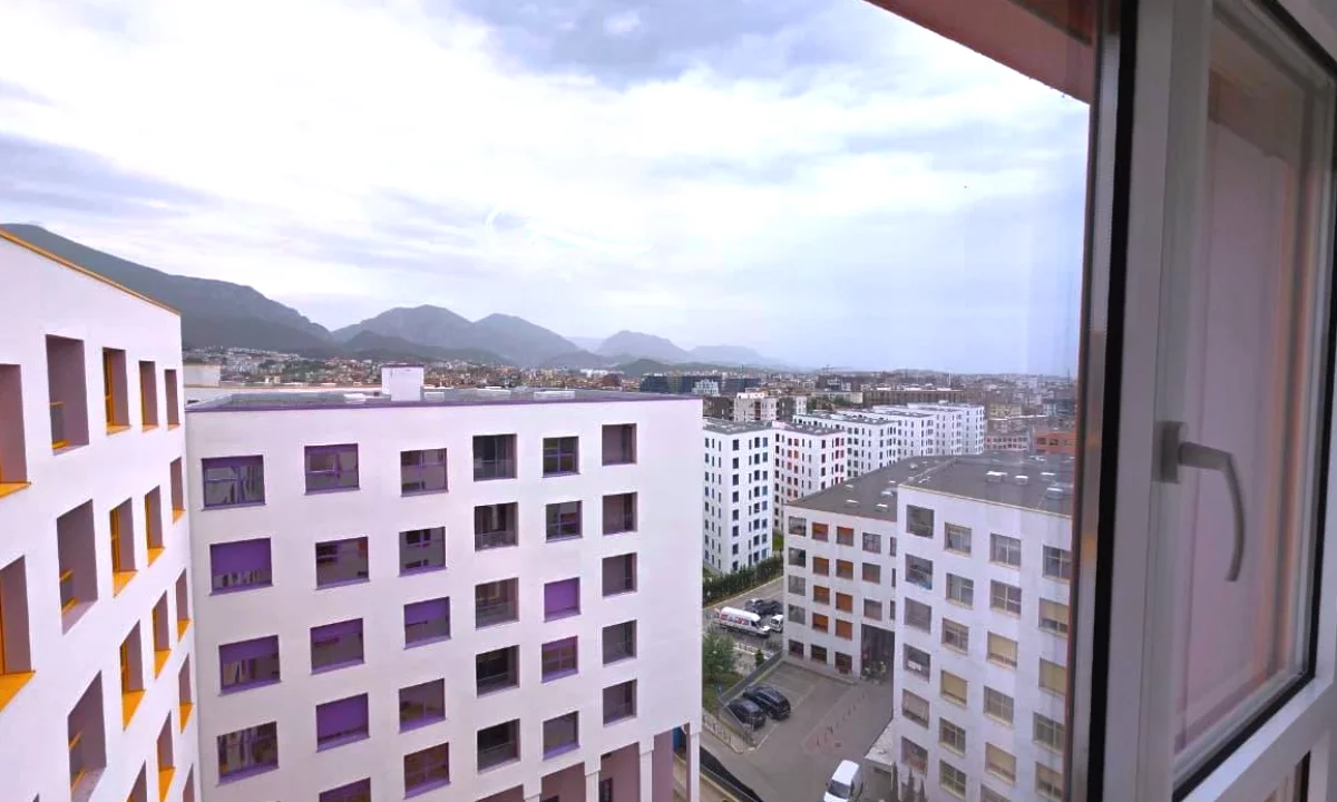 Shtepi ne shitje Apartament ne Tirane, 1+1, Mobilimi Bosh, pa mobiluar, Pagesa 85,840  Euro.