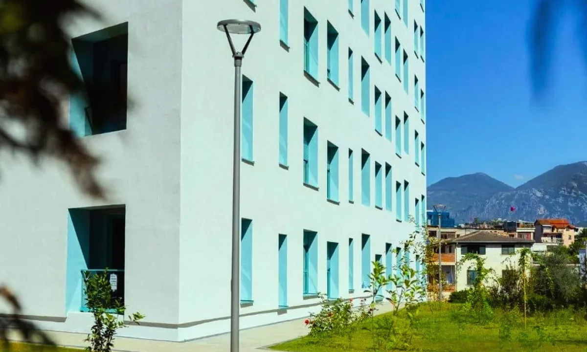 Shtepi ne shitje Apartament ne Tirane, 1+1, Mobilimi Bosh, pa mobiluar, Pagesa 105,400  Leke.
