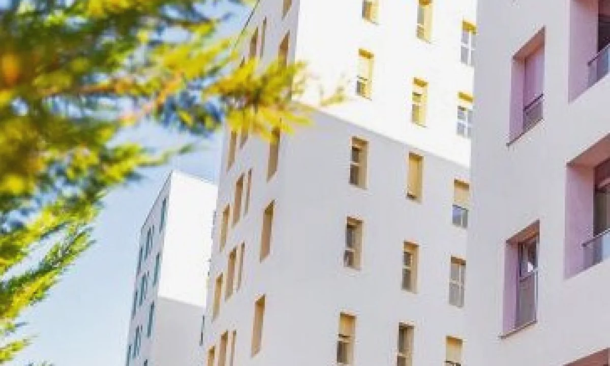 Shtepi ne shitje Apartament ne Tirane, 1+1, Mobilimi Bosh, pa mobiluar, Pagesa 66,990  Euro.