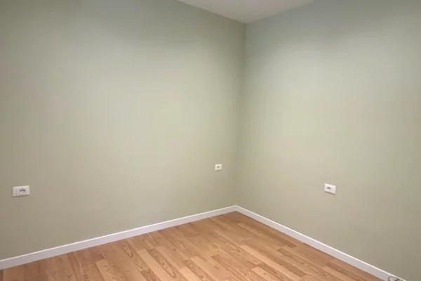 Shtepi ne shitje Apartament ne Tirane, 2+1, Mobilimi Pjeserisht e mobiluar, Pagesa 225,000  Euro.