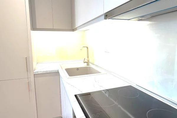 Shtepi ne shitje Apartament ne Tirane, 2+1, Mobilimi E mobiluar, Pagesa 235,000  Euro.