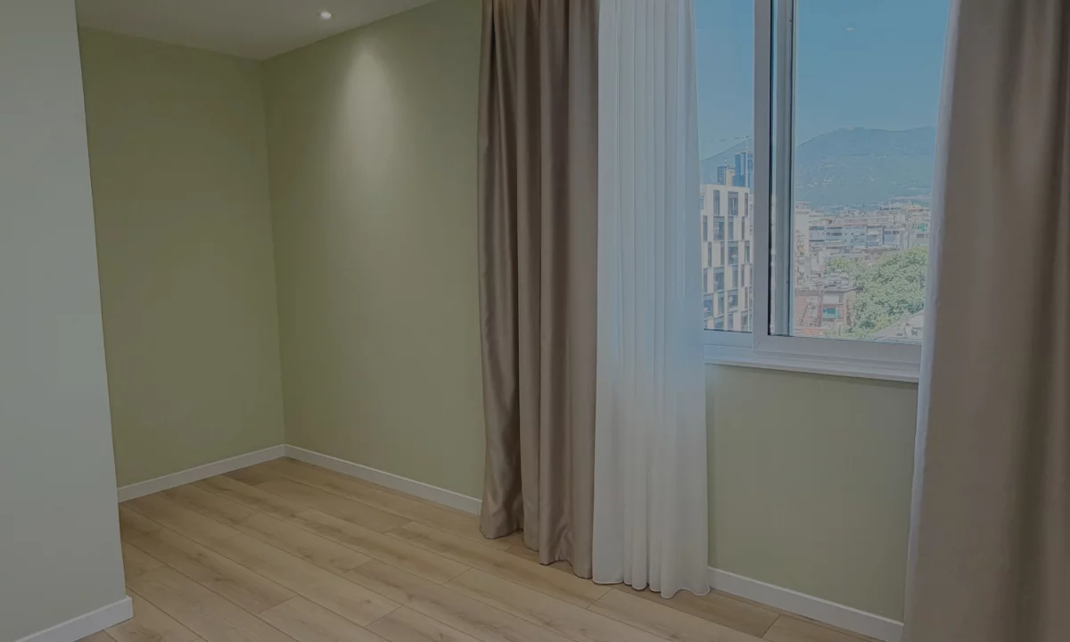Shtepi ne shitje Apartament ne Tirane, 2+1, Mobilimi E mobiluar, Pagesa 235,000  Euro.