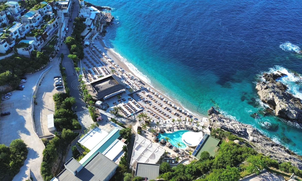Shtepi ne shitje Apartament ne Vlore, 1+1, Mobilimi Bosh, pa mobiluar, Pagesa 159,000  Euro.
