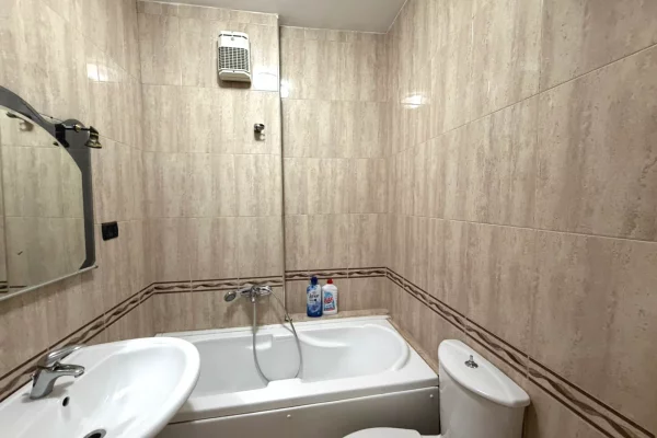 House for Rent Apartment in Tirana, 2+1, Furniture Furnished, Payment 100,000  Leke.