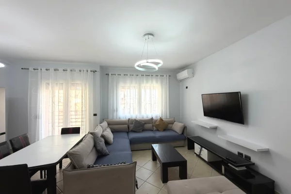House for Rent Apartment in Tirana, 2+1, Furniture Furnished, Payment 100,000  Leke.