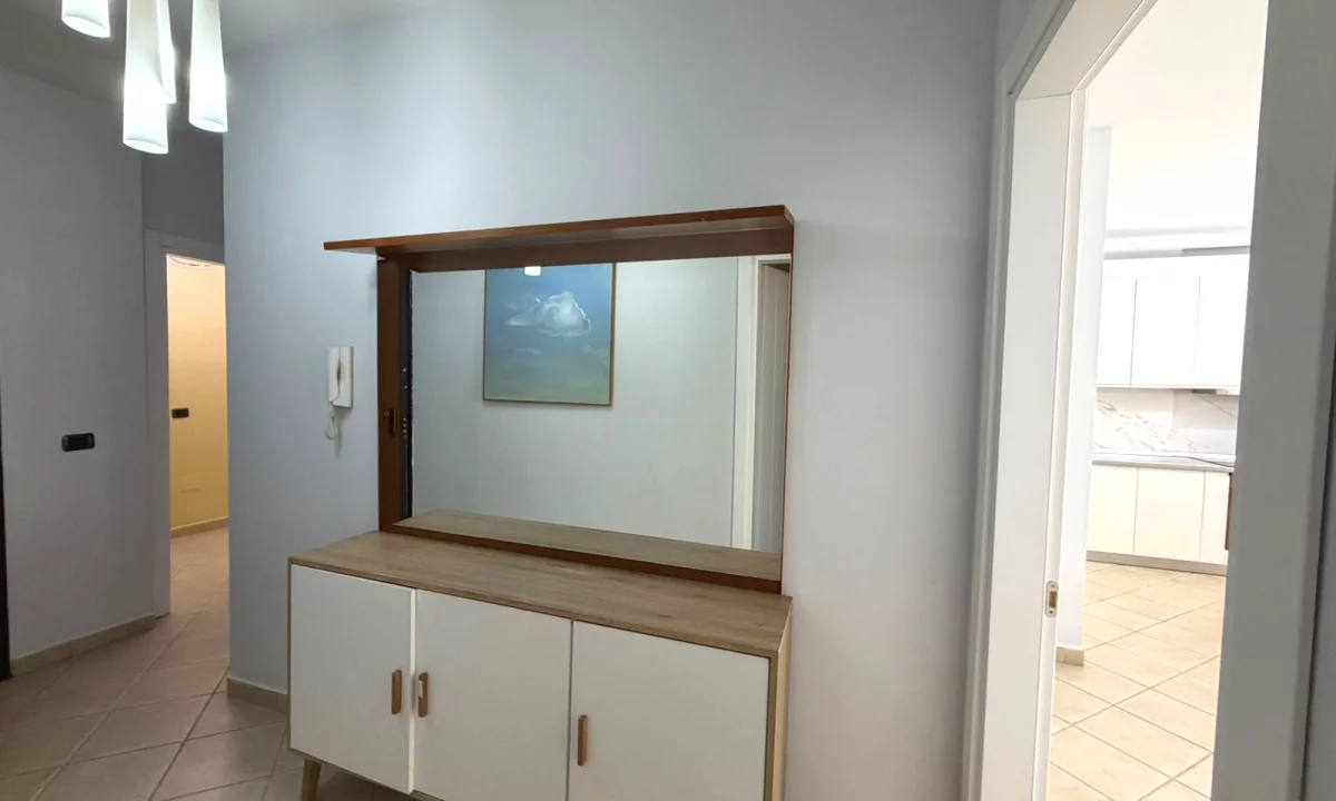 House for Rent Apartment in Tirana, 2+1, Furniture Furnished, Payment 110,000  Leke.