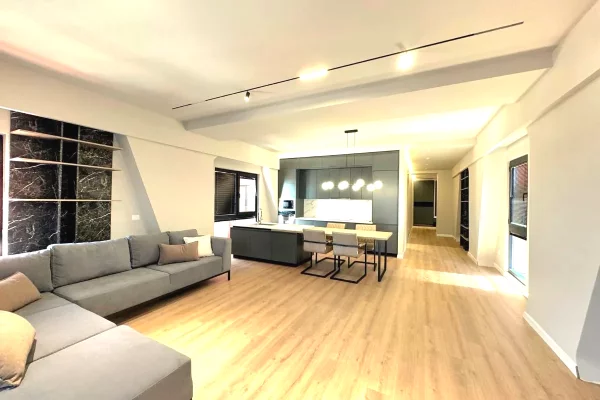 Shtepi ne shitje Apartament ne Tirane, 2+1, Mobilimi E mobiluar, Pagesa 481,000  Euro.
