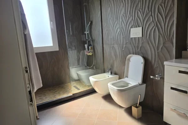 🏡 Shitet apartament 4+1 | 2 veranda panoramike | 3 garazhe