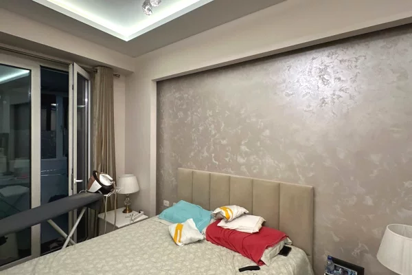 Shtepi ne shitje Apartament ne Tirane, 3+1, Mobilimi E mobiluar, Pagesa 36,300,000  Leke.