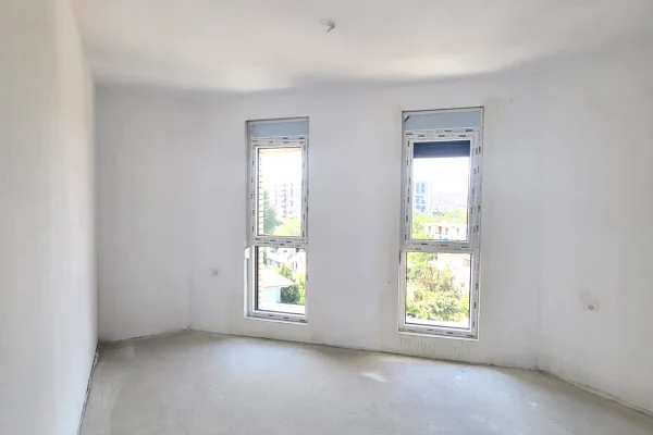 Shtepi ne shitje Apartament ne Tirane, 2+1, Mobilimi Bosh, pa mobiluar, Pagesa 193,885  Euro.
