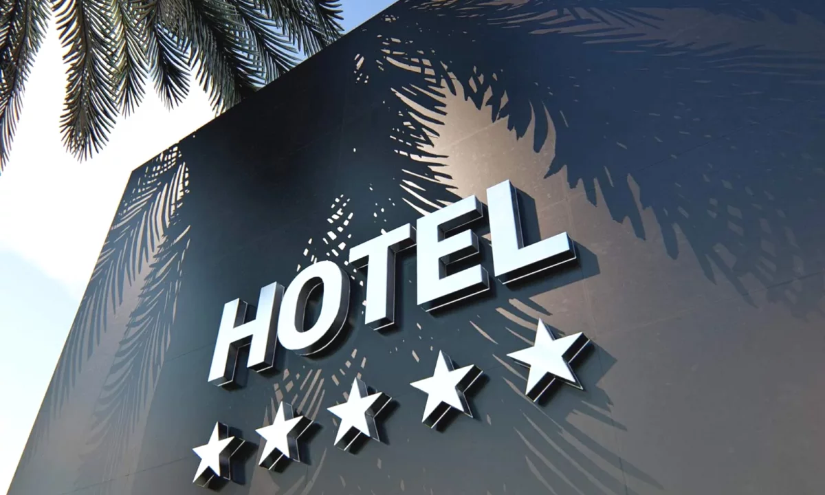 🏨 Shitet hotel – qendra e durresit