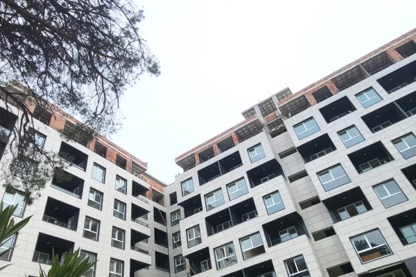 Casa in vendita Appartamento a Durazzo, 2+1, Ambiente Vuoto, Pagamento 176,888  Euro.