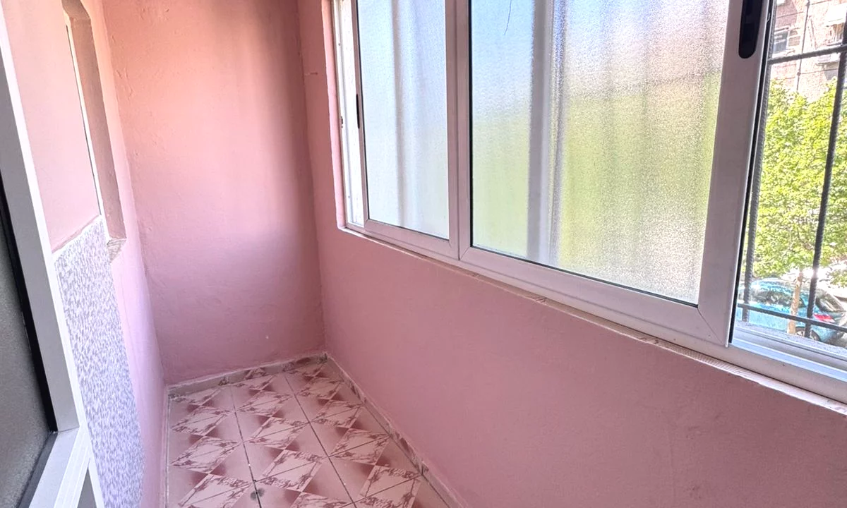 Shtepi ne shitje Apartament ne Tirane, 1+1, Mobilimi Bosh, pa mobiluar, Pagesa 11,500,000  Leke.