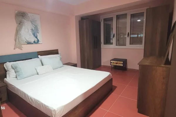 Casa in vendita Appartamento a Valona, 1+1, Ambiente Arredato, Pagamento 1,000,000  Euro.