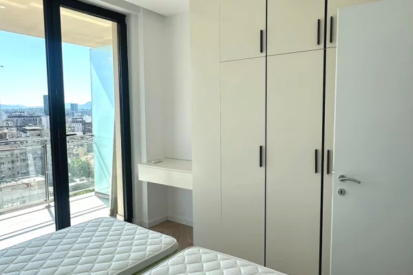 Shtepi me qera Apartament ne Tirane, 2+1, Mobilimi E mobiluar, Pagesa 1,100  Euro.