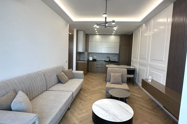 Shtepi me qera Apartament ne Tirane, 2+1, Mobilimi E mobiluar, Pagesa 1,100  Euro.