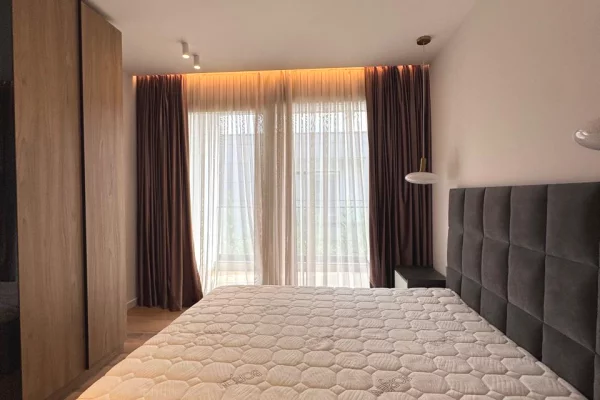 Shtepi me qera Vila Luksoze ne Tirane, 3+1, Mobilimi E mobiluar, Pagesa 3,000  Euro.