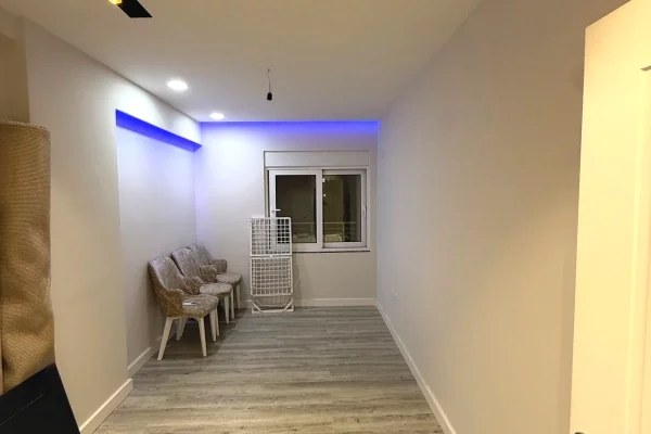 Shtepi ne shitje Apartament ne Tirane, 1+1, Mobilimi Bosh, pa mobiluar, Pagesa 13,000,000  Leke.