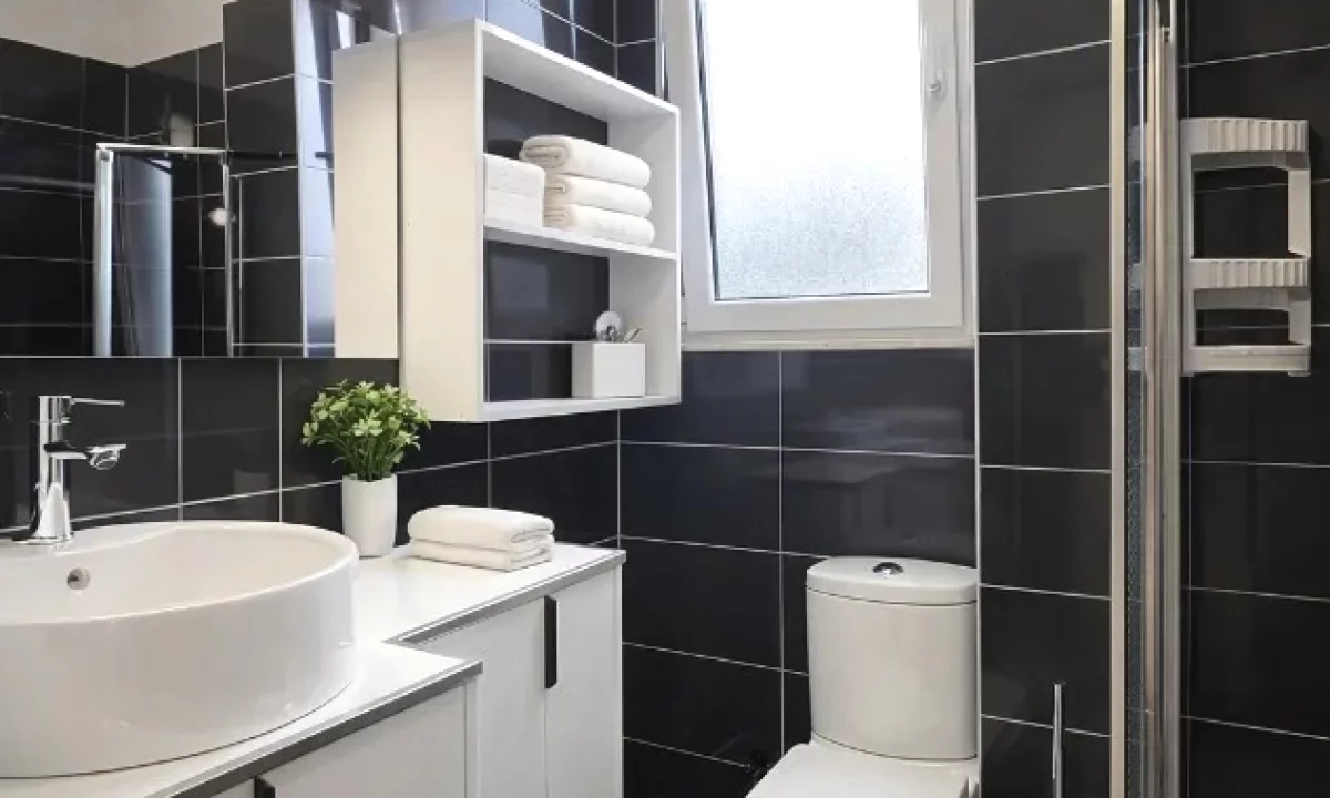 Shtepi ne shitje Apartament ne Tirane, 2+1, Mobilimi Bosh, pa mobiluar, Pagesa 190,000  Euro.