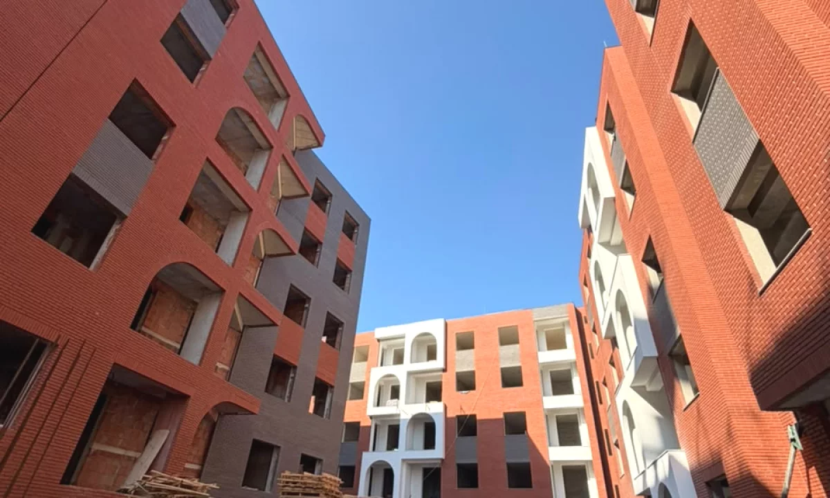Shtepi ne shitje Apartament ne Tirane, 2+1, Mobilimi E mobiluar, Pagesa 2,250,000  Euro.