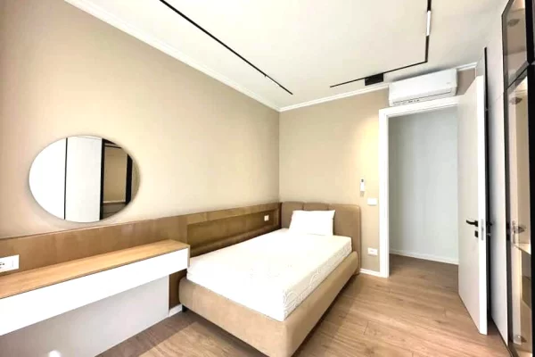 Shtepi me qera Apartament ne Tirane, 3+1, Mobilimi E mobiluar, Pagesa 19,000  Leke.