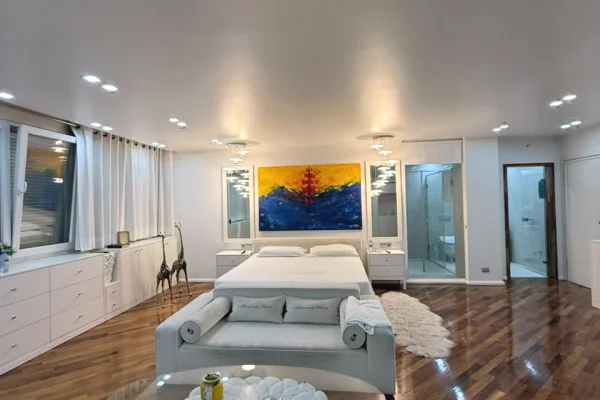 Shtepi ne shitje Apartament ne Tirane, 1+1, Mobilimi Bosh, pa mobiluar, Pagesa 200,000  Euro.