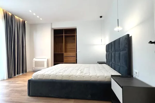 Shtepi me qera Apartament ne Tirane, 3+1, Mobilimi E mobiluar, Pagesa 3,000  Euro.