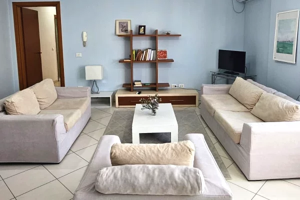 🏙️ APARTAMENT 2+1+2 PËR SHITJE – QENDËR, TIRANË