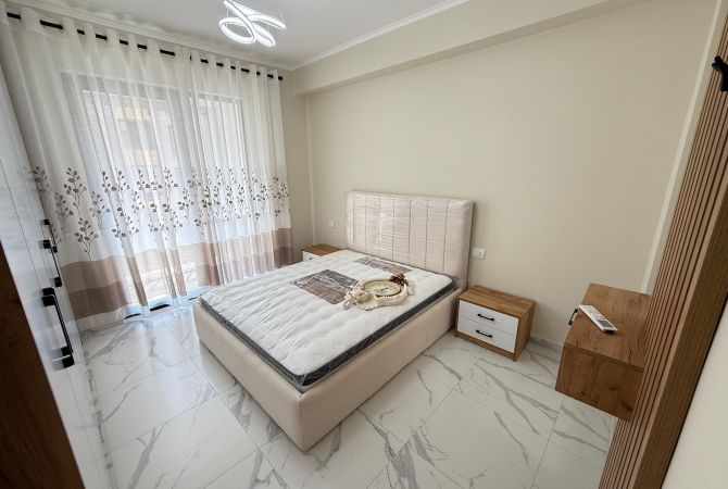 Shtepi me qera Apartament ne Tirane, 1+1, Mobilimi E mobiluar, Pagesa 450  Euro.